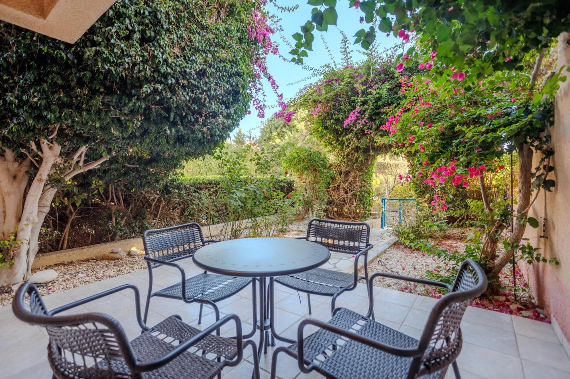 Seaside Sun Kissed House With Pool In Tourist Area * Paphos