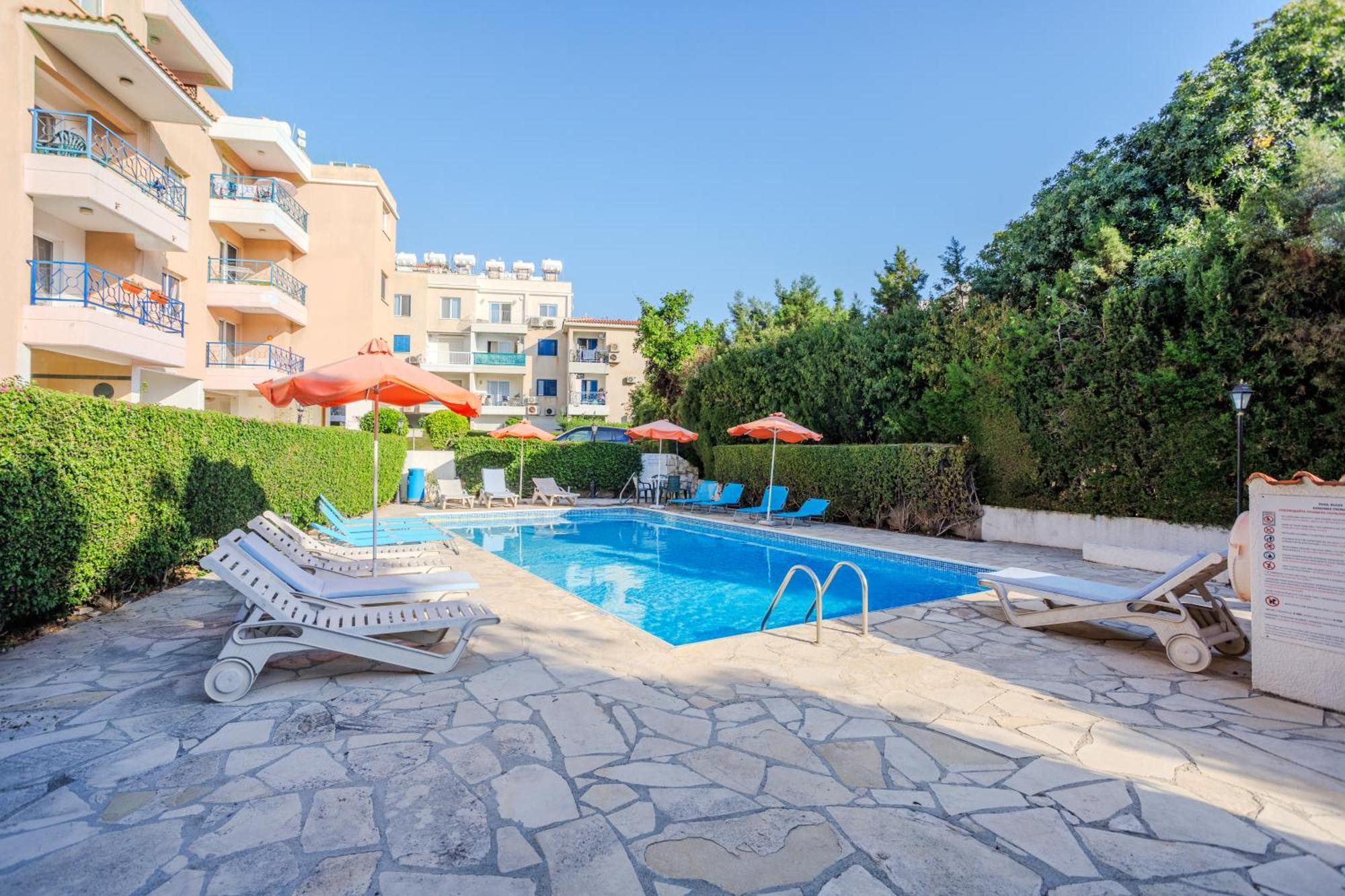 Holiday home Seaside Sun Kissed House With Pool In Tourist Area *